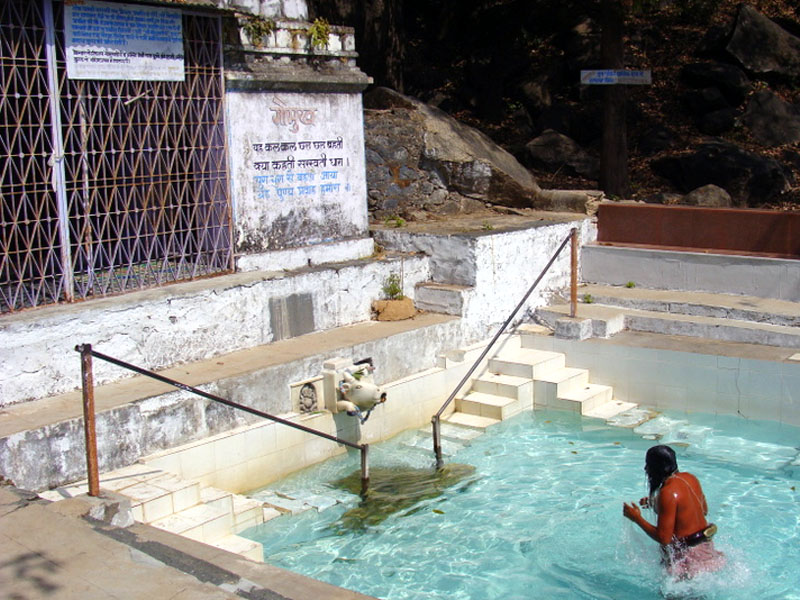 Gaumukh Temple (Vashistha Ashram) Travel Guide, Tourism In Mount Abu  Sightseeing and Nearby Attractions